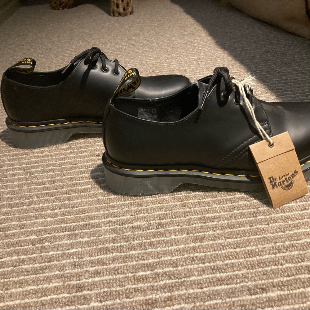 Dr. Martens Great Condition Black shoes - with tags! - Picture 3 of 5